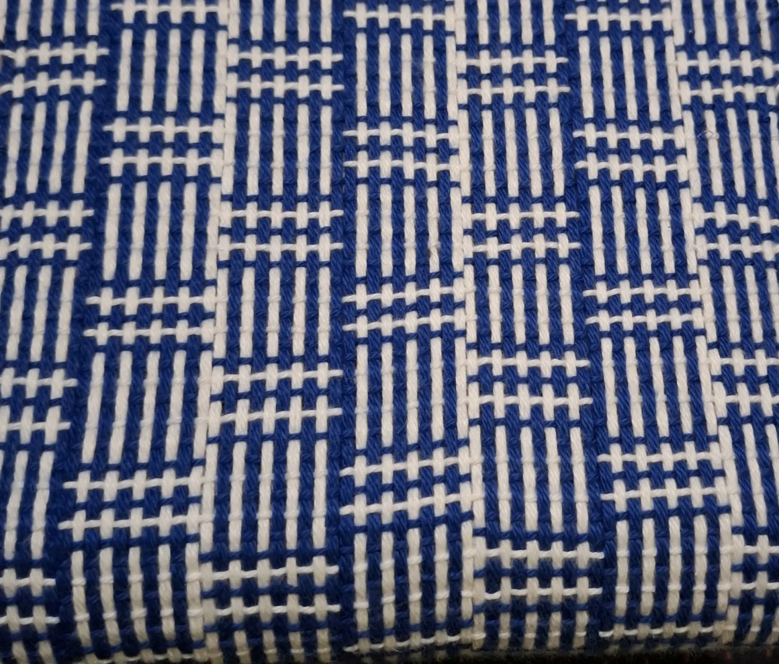 Intermediate Rigid Heddle Weaving: The Log Cabin P