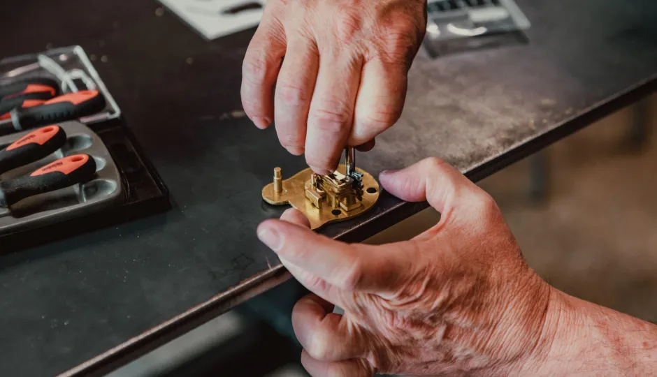 Locksmithing - Jacksons Padlock